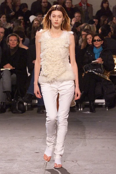 Look 50